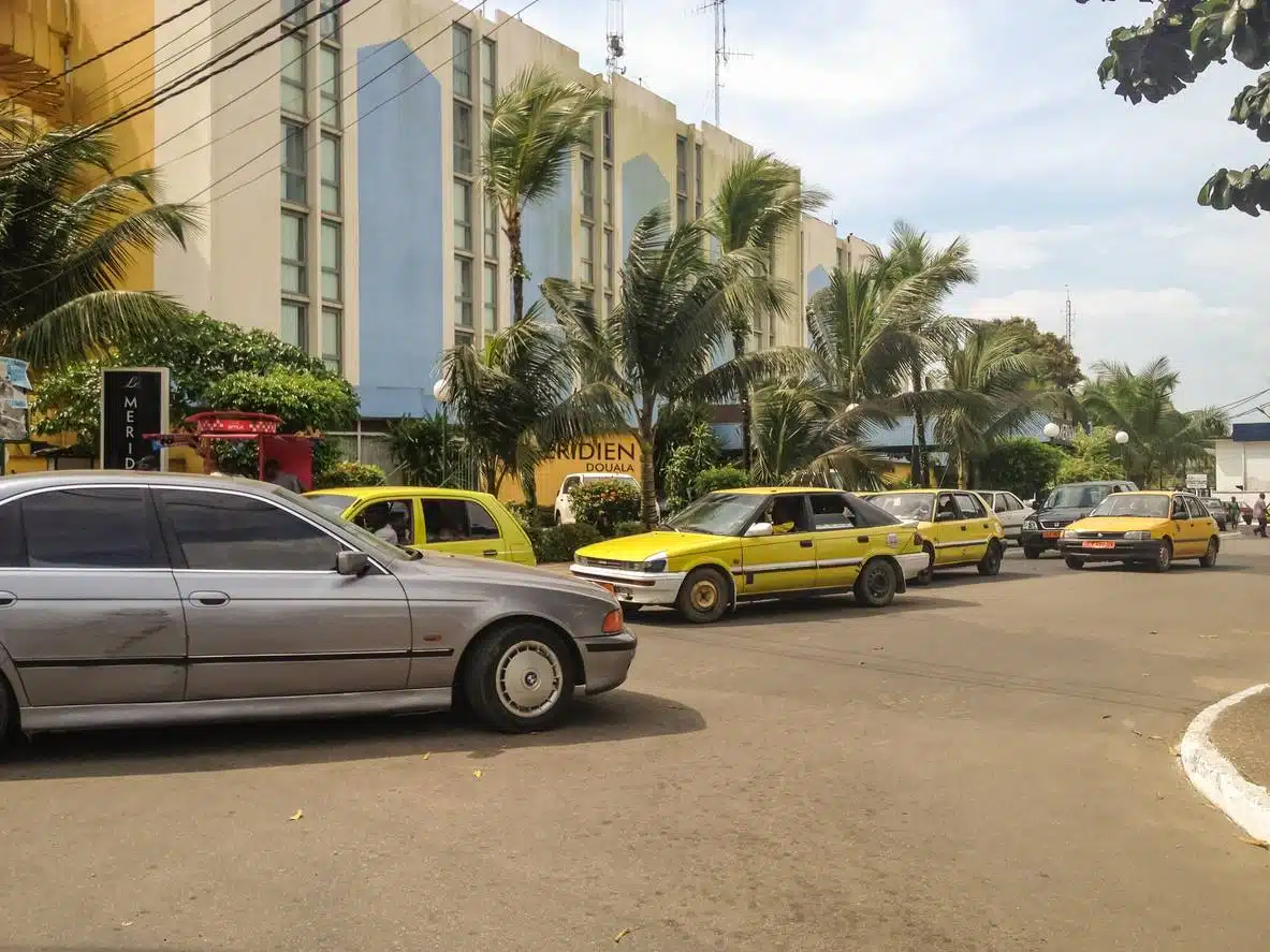 chambre hôtel voyage d'affaires Douala Cameroun hébergement